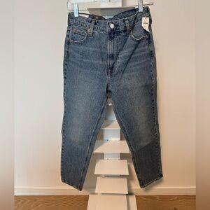 GAP High Rise Mom Jeans 27R - Blue NWT